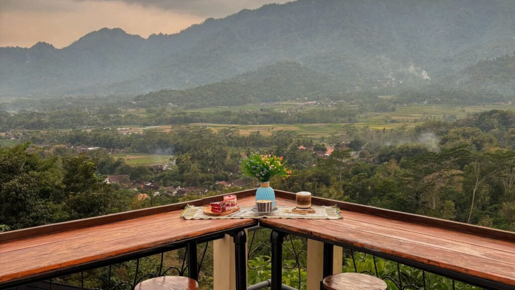 tempat makan dengan view indah