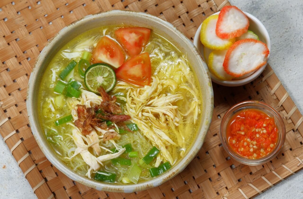 Soto kuah bening