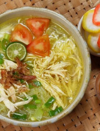 Soto kuah bening