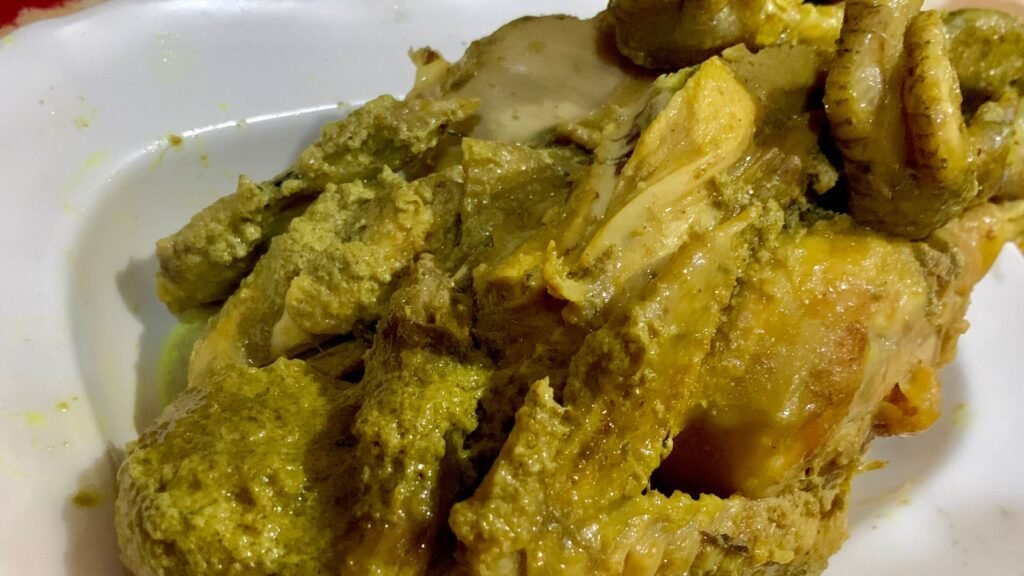 ingkung ayam borobudur