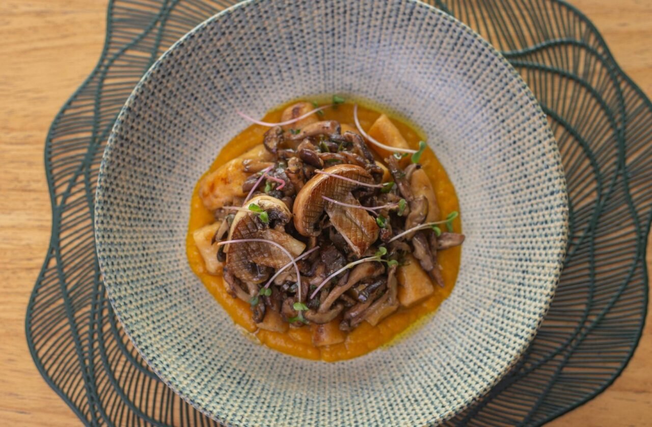 jejamuran sleman lunch family