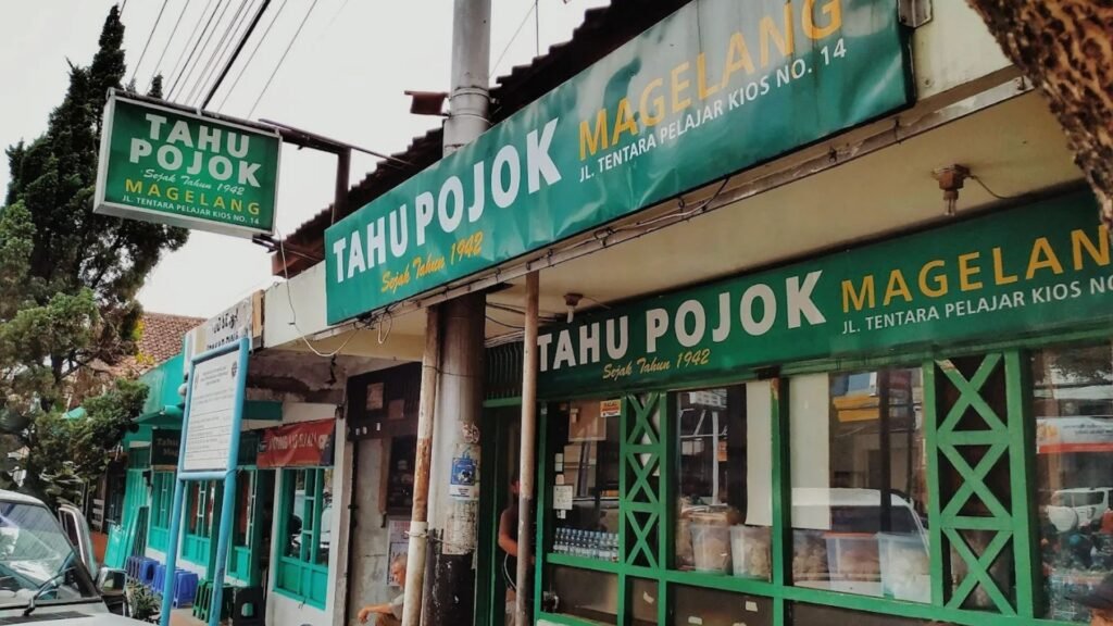 kupat tahu pojok Magelang