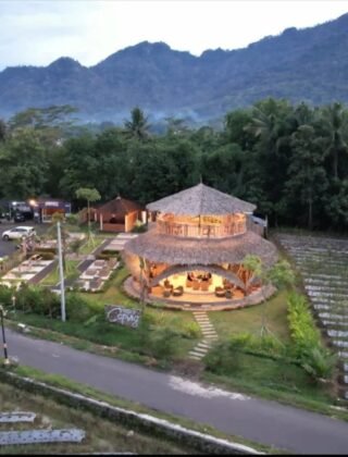 resto nuansa alam terdekat