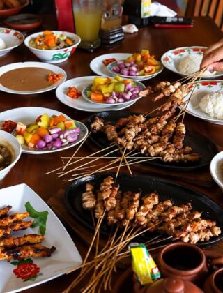 Sate kambing muda batibul Tegal Bang Awi hotplate